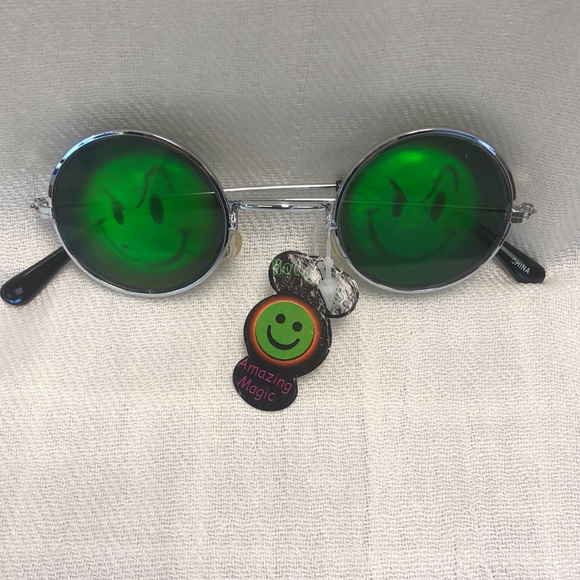 Amazing Magic, Hologram Sunglasses, Multiple Styles - Picture 4 of 6